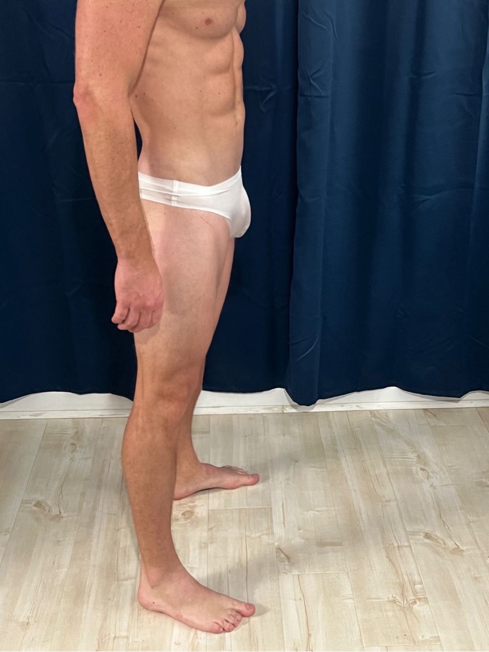 Men’s seamless white thong NWOT - Picture 3 of 4